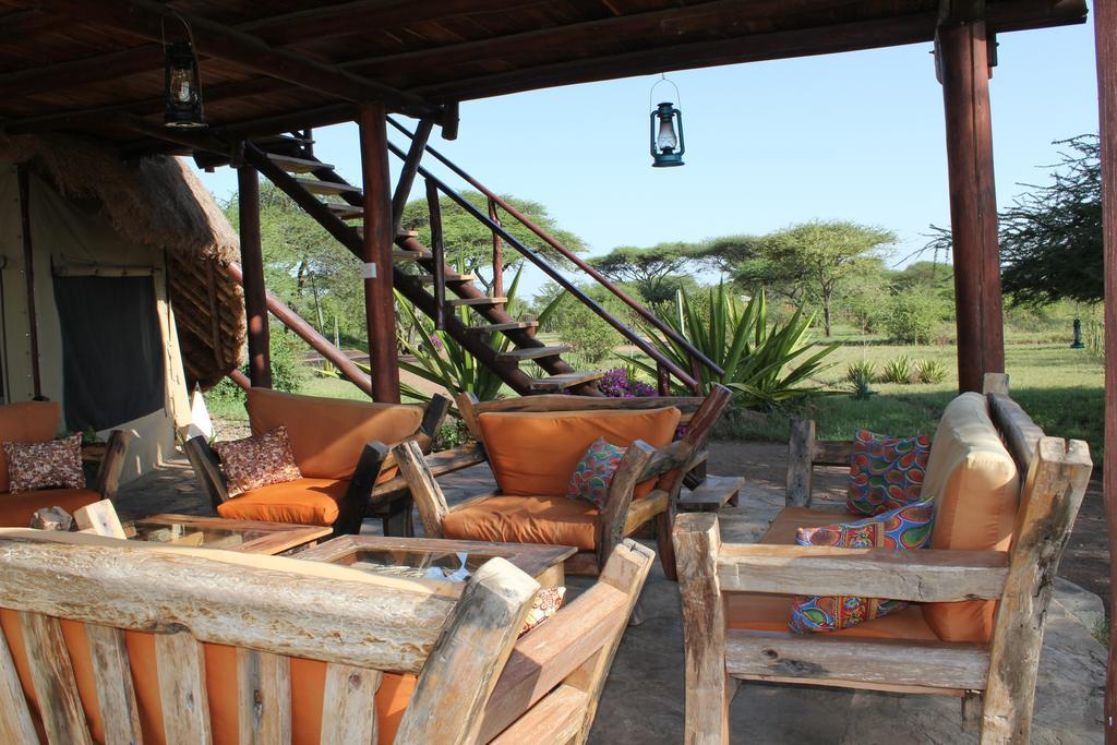 Mapito Tented Camp Серенгети Екстериор снимка