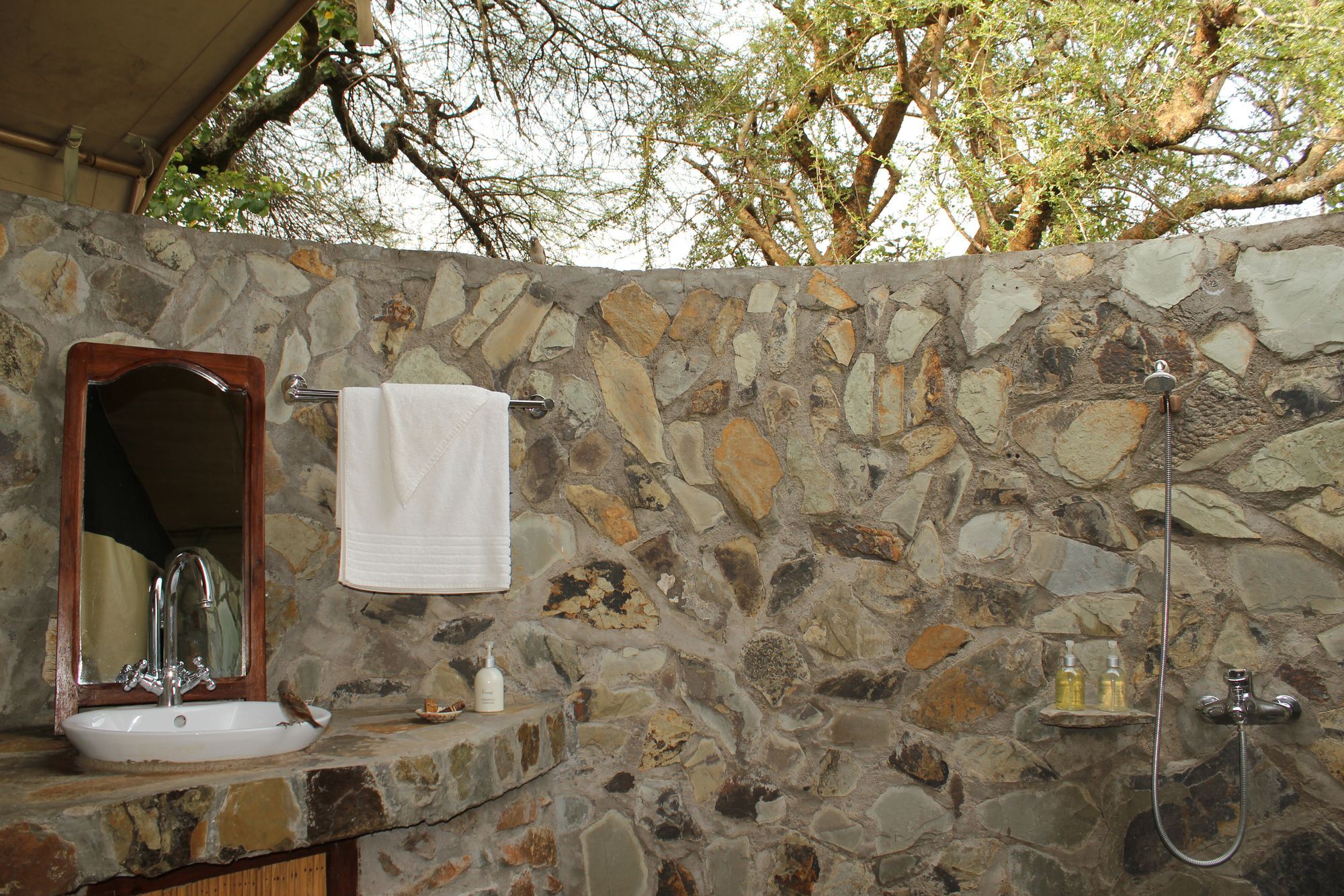Mapito Tented Camp Серенгети Екстериор снимка